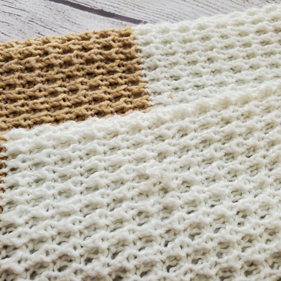 No Boundaries Fall color block knit pullover sweater. Size small juniors - Picture 7 of 9